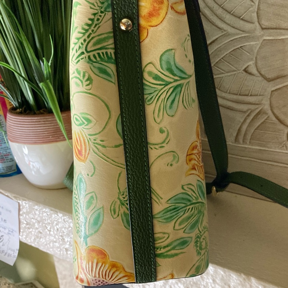 🌿Beautiful Pifuren tropical leather purse. - Picture 4 of 7